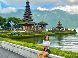 Read more about the article Menelusuri Keindahan Alam Sekitar Danau Beratan Bedugul Bali