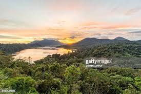 Read more about the article Menyaksikan Keindahan Sunset di Danau Tamblingan