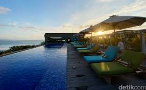 Read more about the article Rekomendasi Virgin Beach Bali Hotel: Menginap Nyaman Dekat Pantai Tersembunyi yang Eksotis