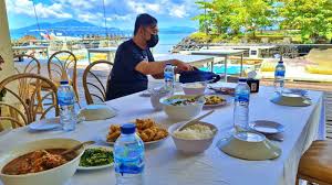 Read more about the article Rekomendasi Candidasa Restaurant Terbaik untuk Menikmati Kuliner Bali Timur yang Autentik