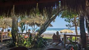 Read more about the article Rekomendasi Restaurants Candidasa Terbaik: Tempat Makan Lezat dengan Suasana Tenang di Bali Timur