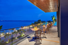 Read more about the article Rekomendasi Best Restaurants in Candidasa yang Wajib Dicoba Saat Liburan ke Bali Timur