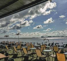 Read more about the article Rekomendasi Taman Ujung Restaurants: Sensasi Kuliner di Tengah Keindahan Istana Air Karangasem